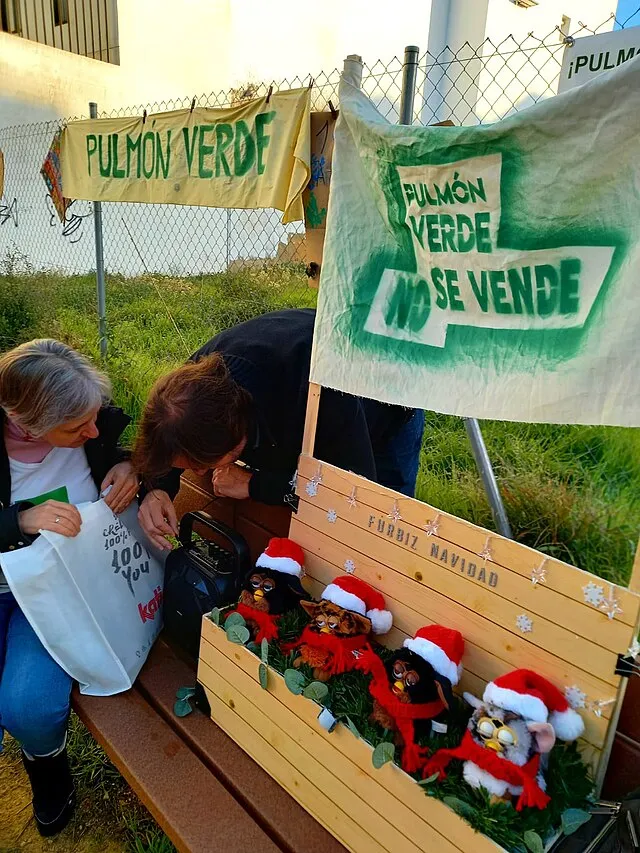 Gbarbarov on Wikimedia Commons