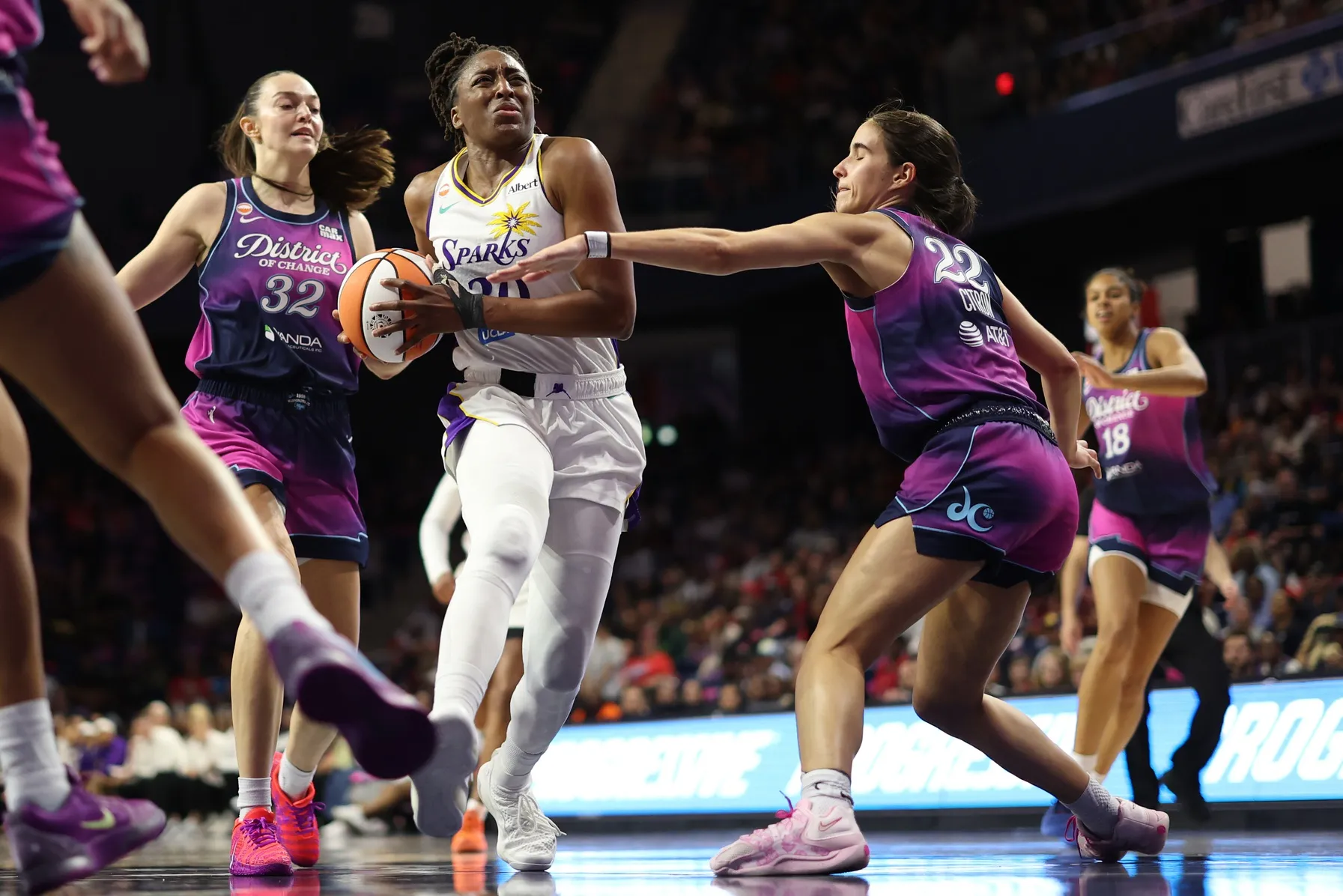 Ogwumike Makes History as Sparks Extend Win Streak, Passes Leslie Milestone