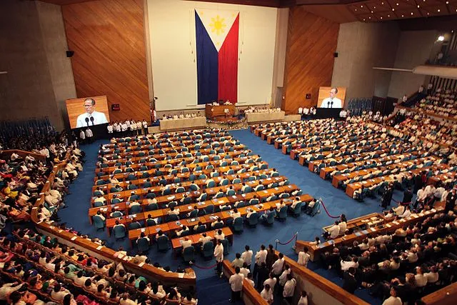 Robert Viñas (Presidential Communications Operations Office, Office of the President) on Wikimedia Commons 