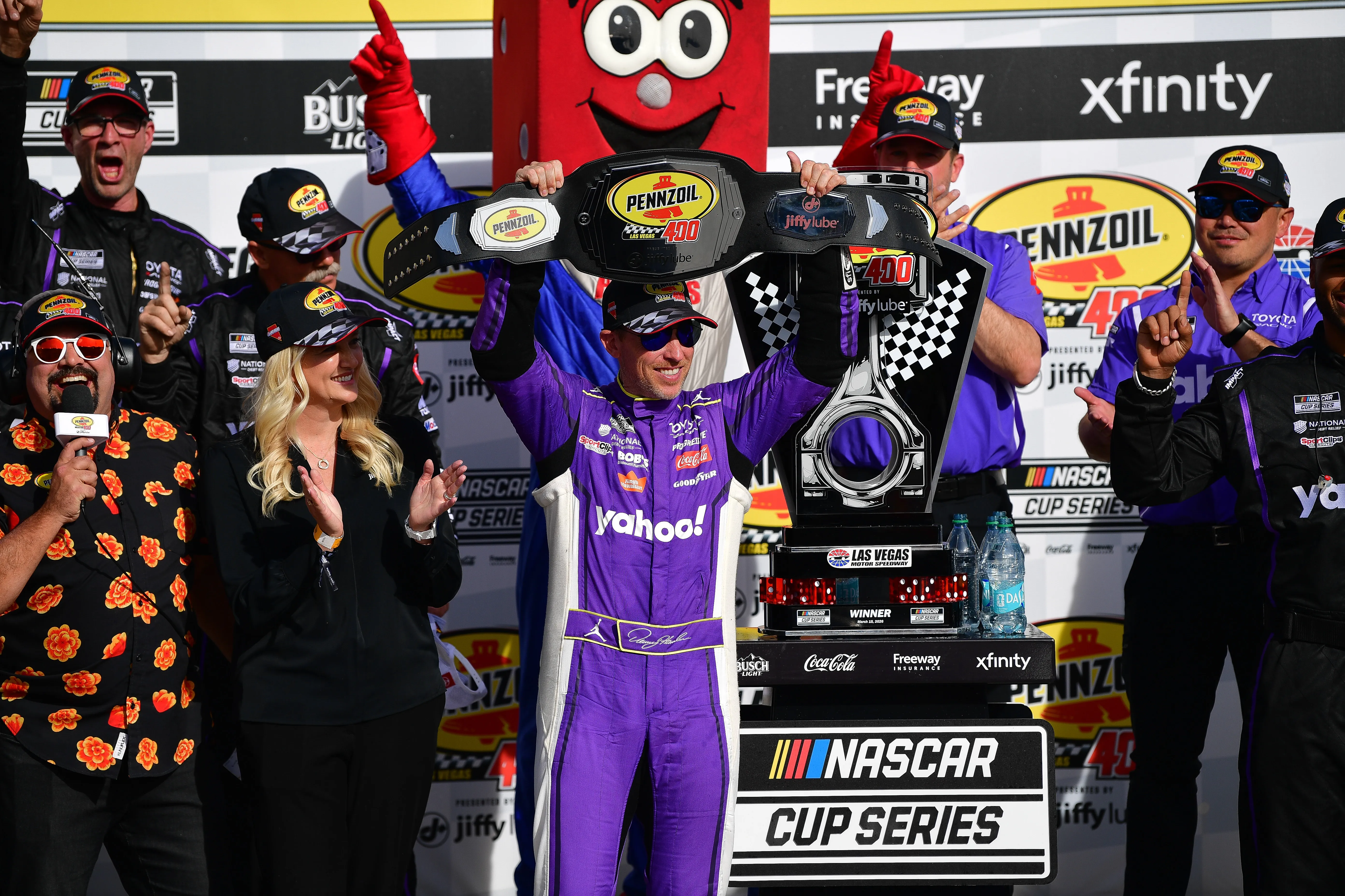 Veteran Dale Earnhardt Jr. Backing Fuels Title Hopes for NASCAR Contender Denny Hamlin