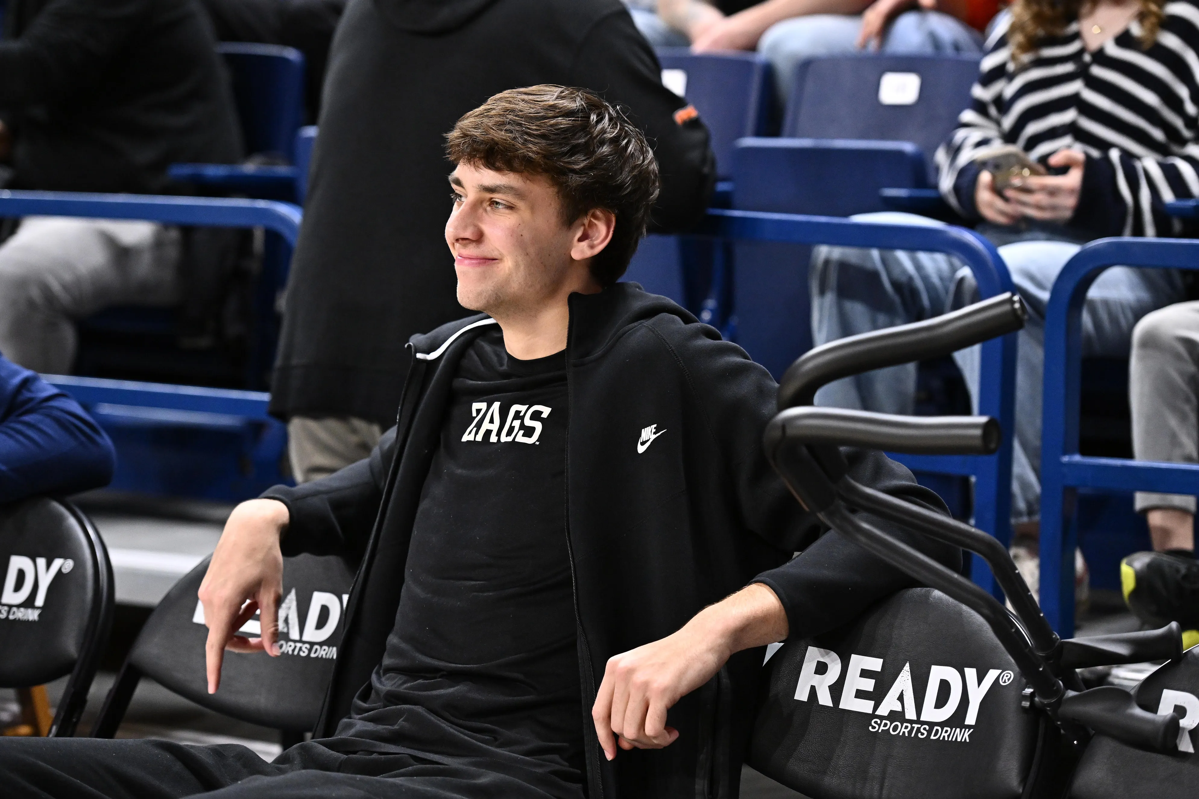 Gonzaga Opens Tournament Without Huff as Knee Injury Clouds Outlook