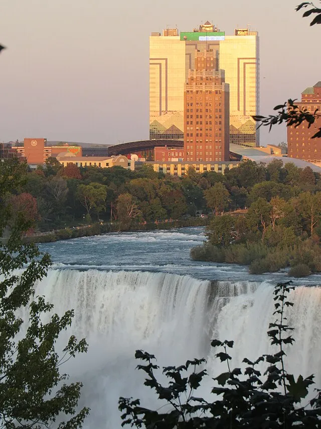 Felix55kerstan on Wikimedia Commons