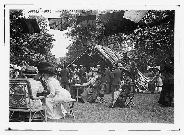14 Vintage Party Themes That Are Wild in Retrospect