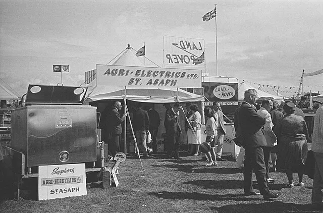 Geoff Charles on Wikimeida Commons