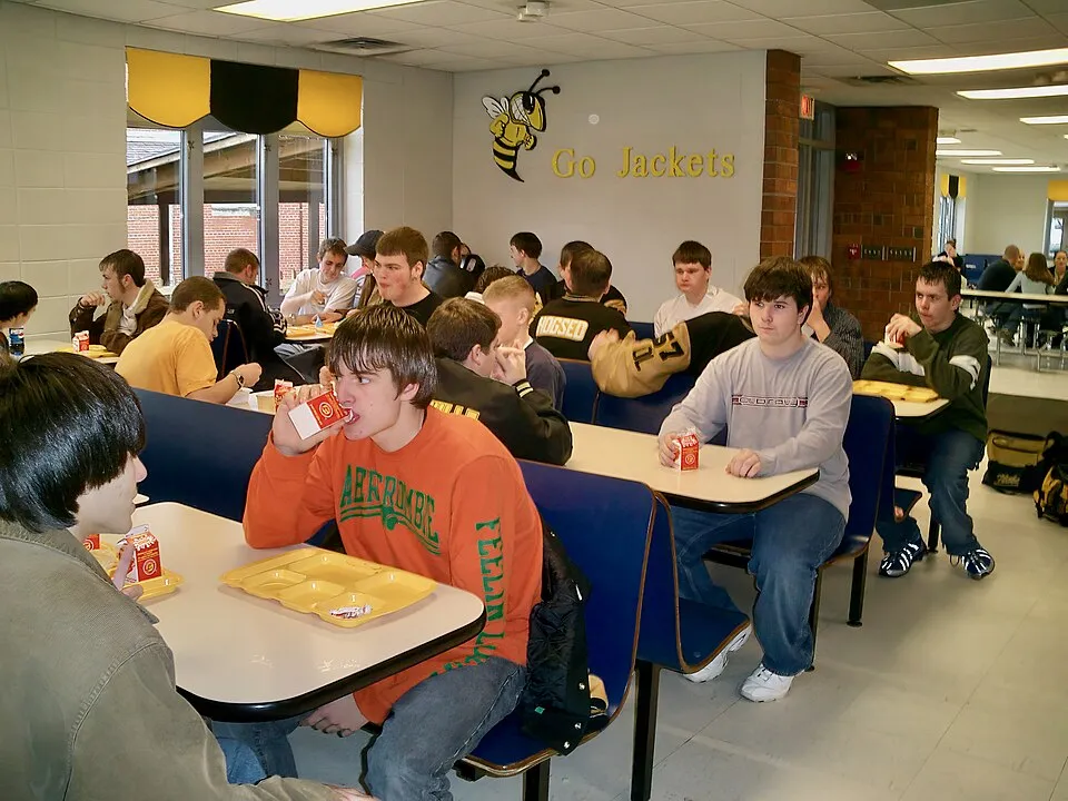 14 School Lunches From the 1970s That Kids Actually Loved