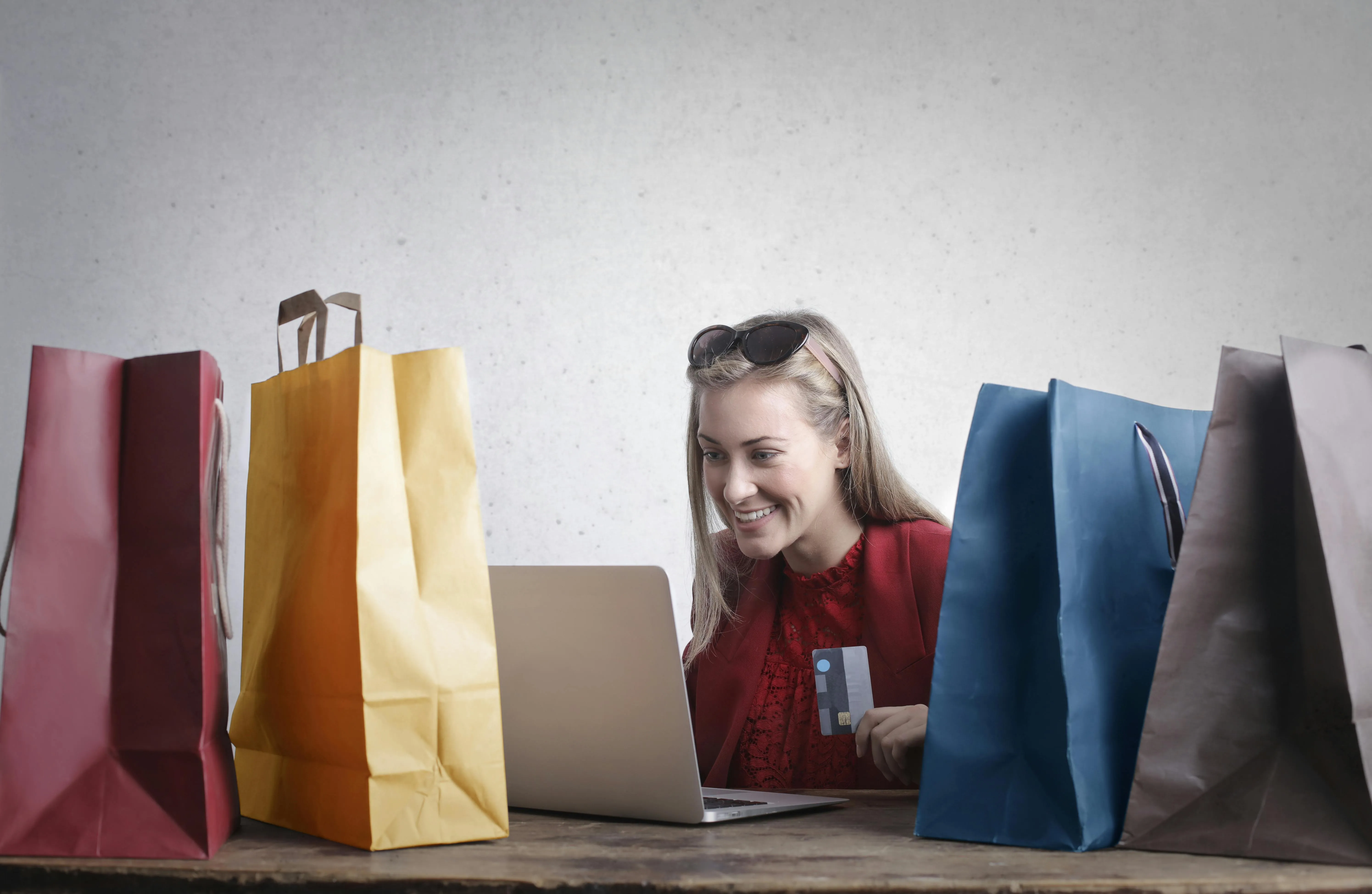12 Black Friday Shopping Bags Everyone Recognized