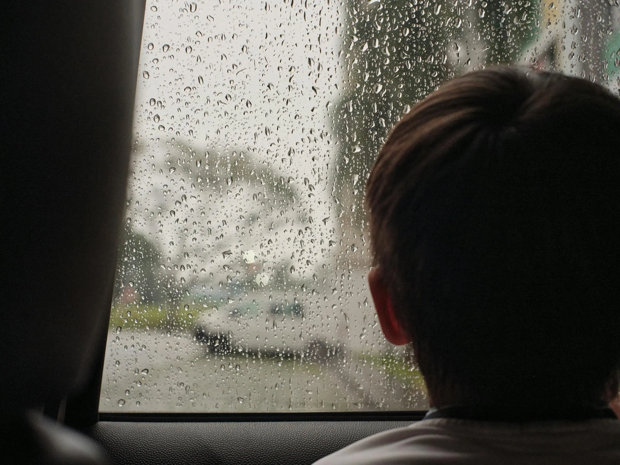17 Rainy Day Activities from the ’80s That Kept You Busy