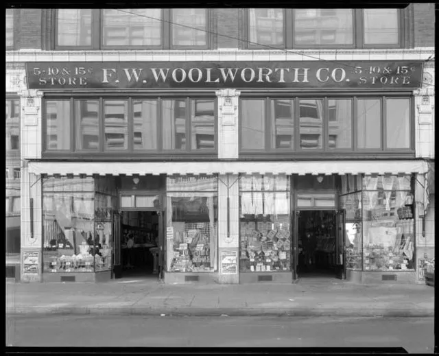 20 Companies That Once Dominated Main Street