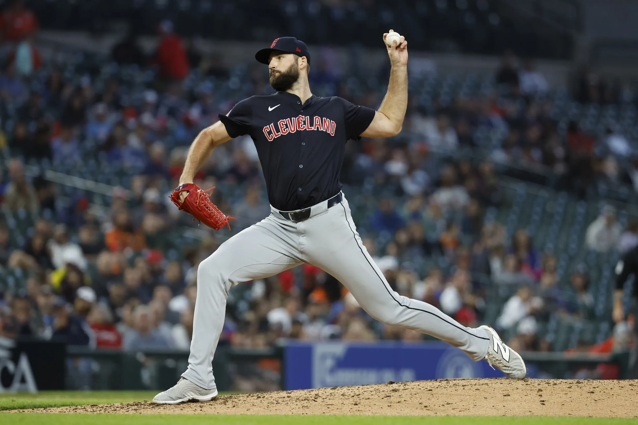 Giants Add Lefty Depth, Sign Sam Hentges to One-Year Deal