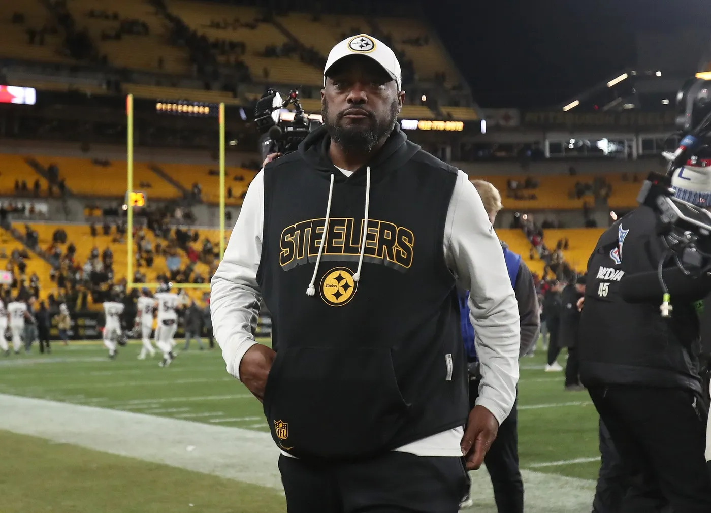 Steelers’ Playoff Loss to Texans Puts Mike Tomlin Under Intense Scrutiny