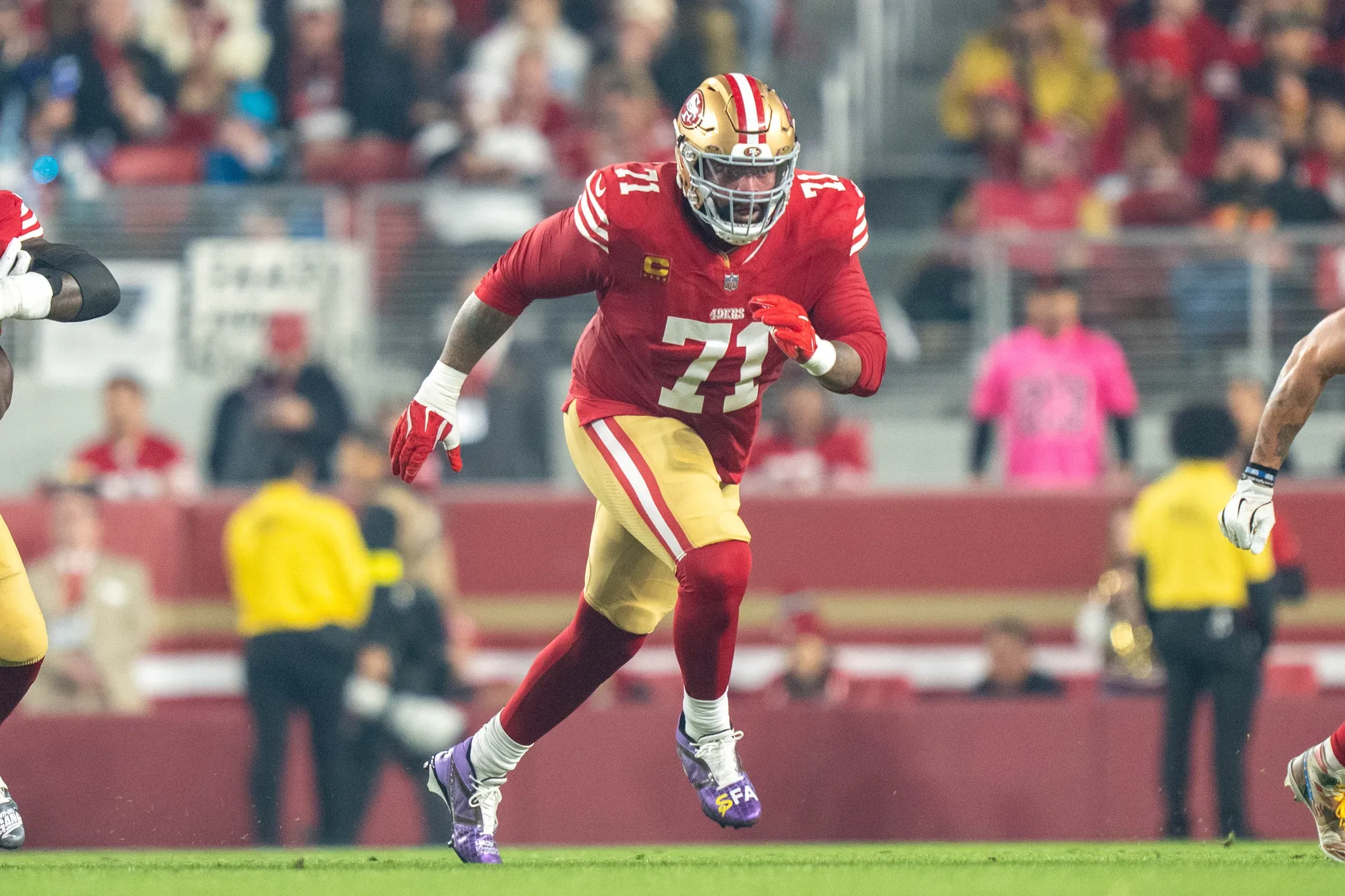 Trent Williams Anchors 49ers’ 48-27 Rout of Colts, Securing Fifth Straight Double-Digit Win