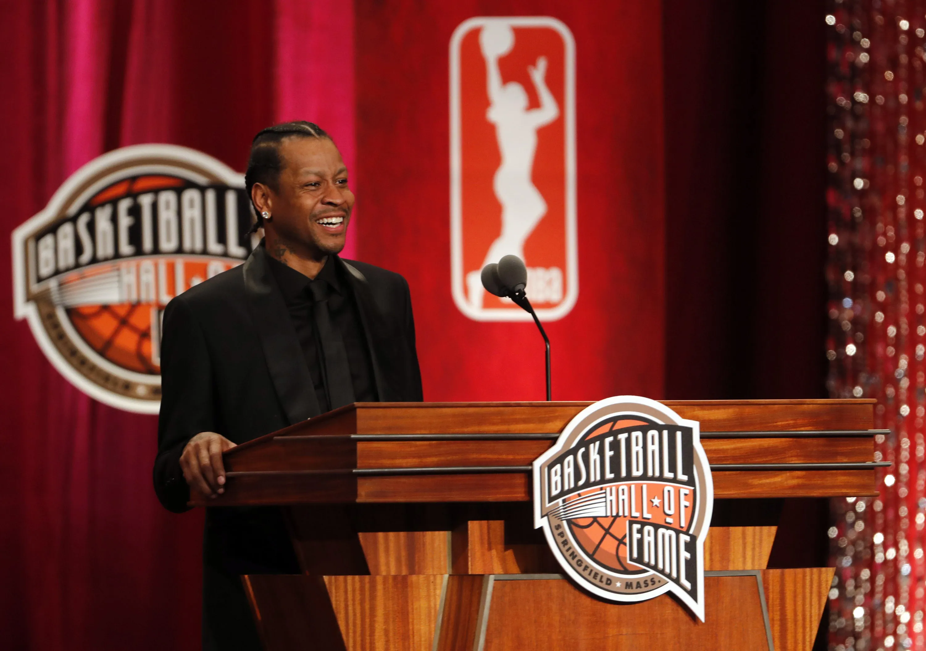 15 Signature Moves That Made Allen Iverson a Legend