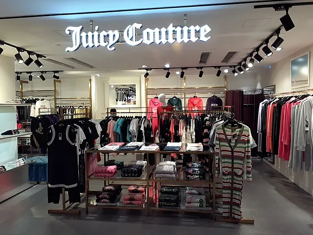 Leirus Yat Shung on Wikimedia Commons