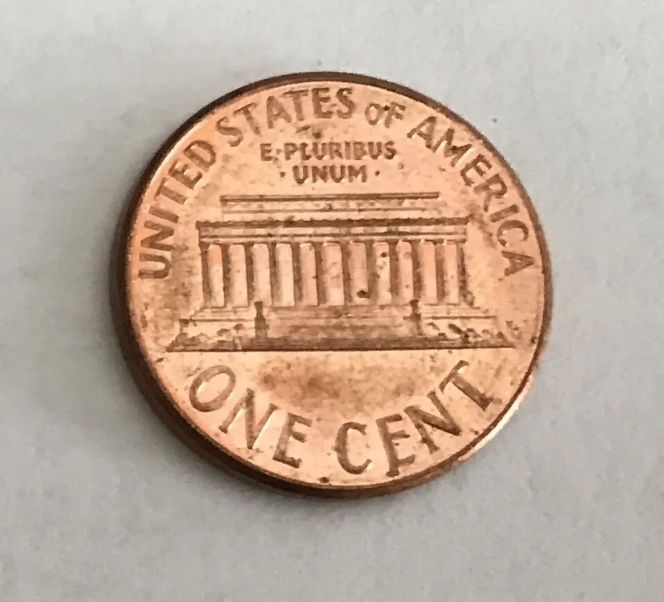 Luisino09 on Wikimedia Commons