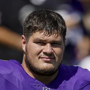 Raiders Invest Heavily in Future with Tyler Linderbaum Signing
