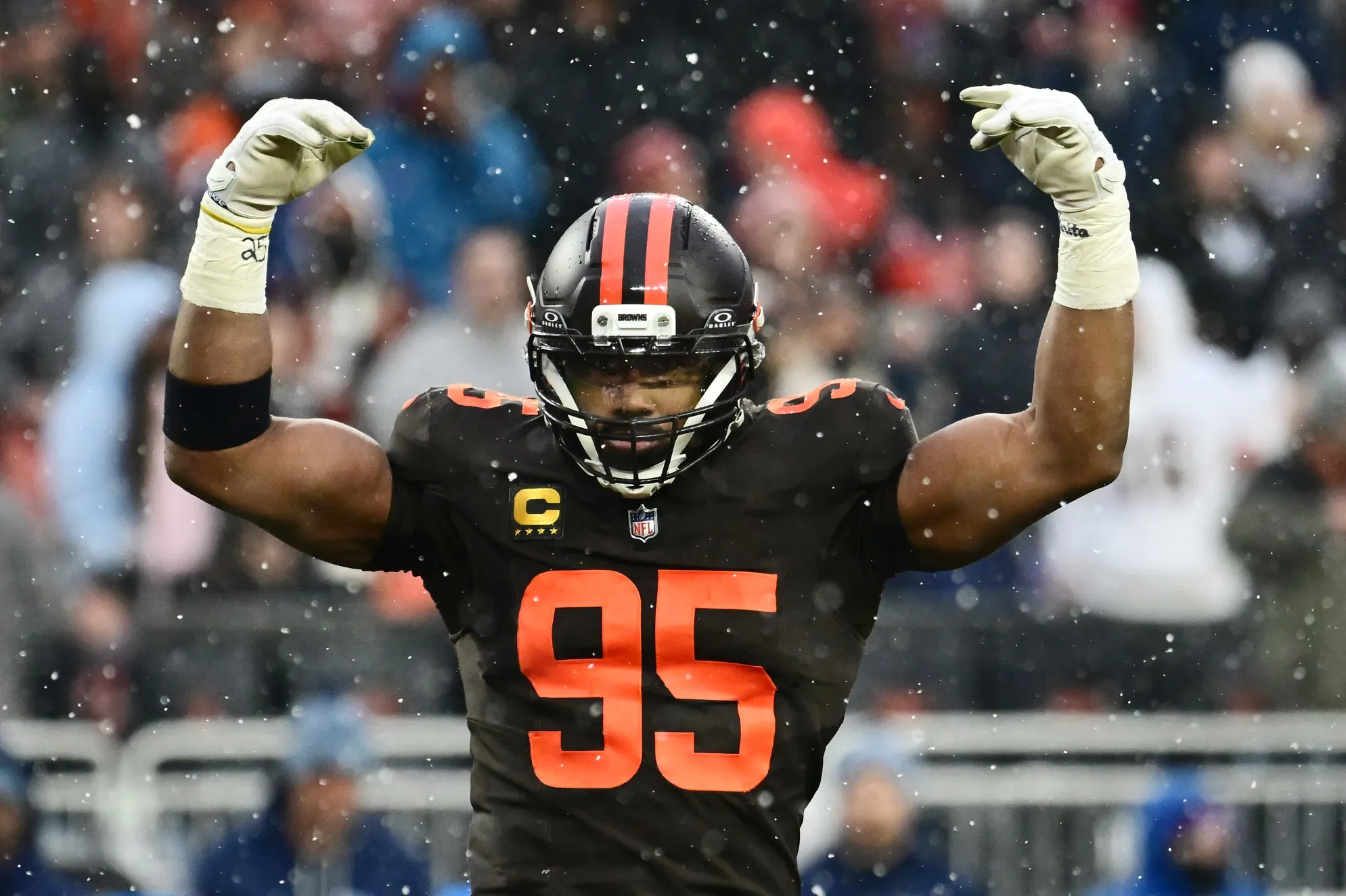 Myles Garrett Shines Amid Browns’ Struggles Against Bears