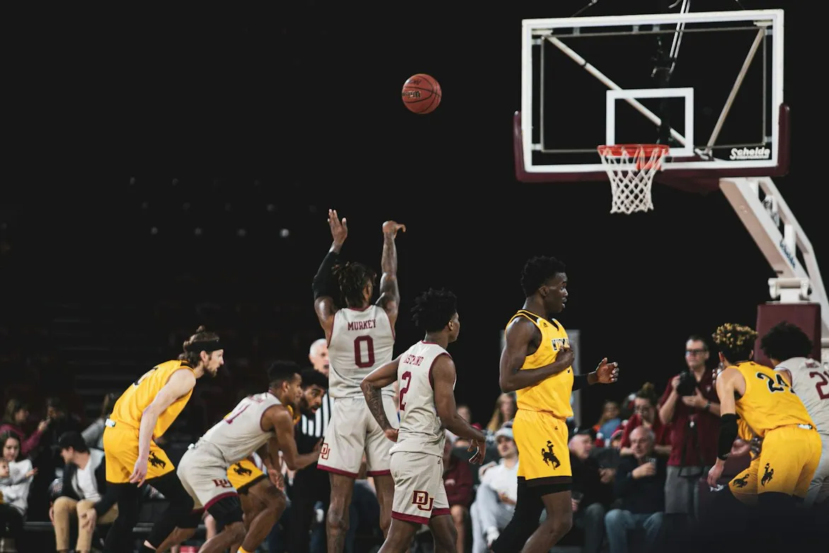LOGAN WEAVER | @LGNWVR from Unsplash