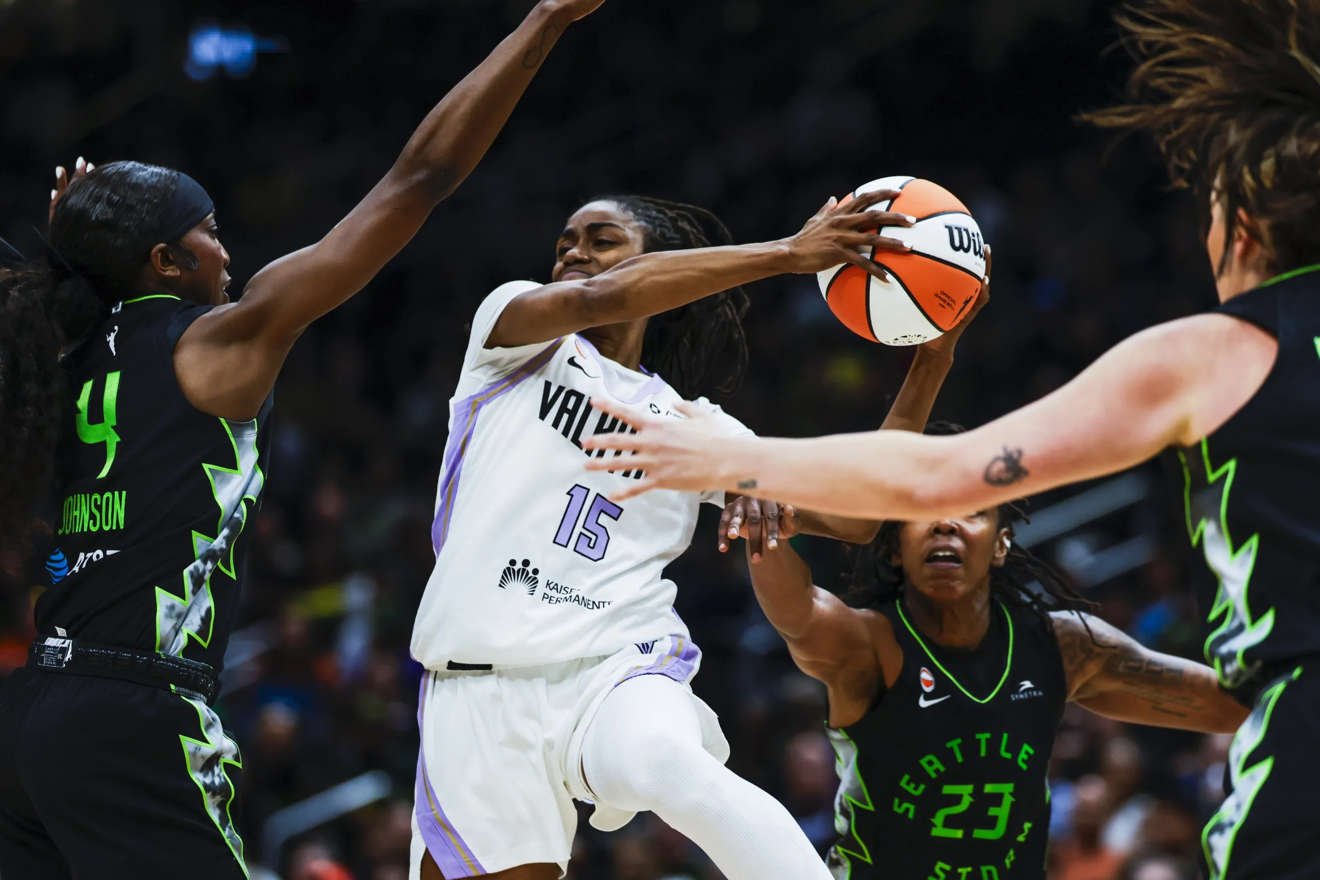 Valkyries Lose Hayes and Zandalasini to Injuries After Season-Opening Win