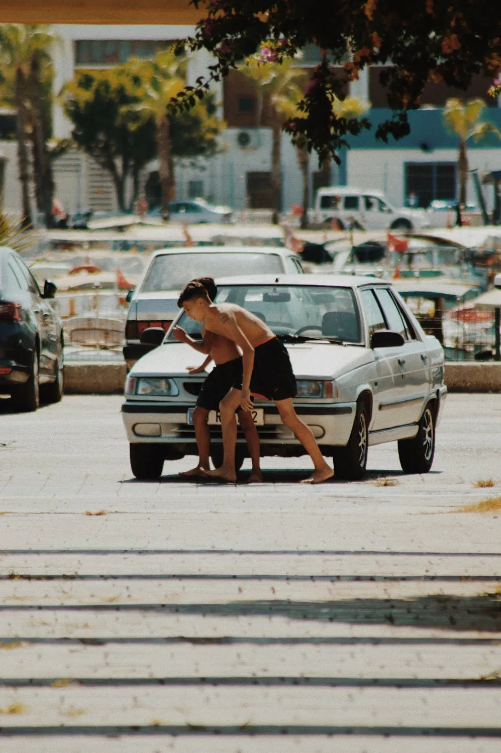 17 Parking Lot Games You Played with Friends After School