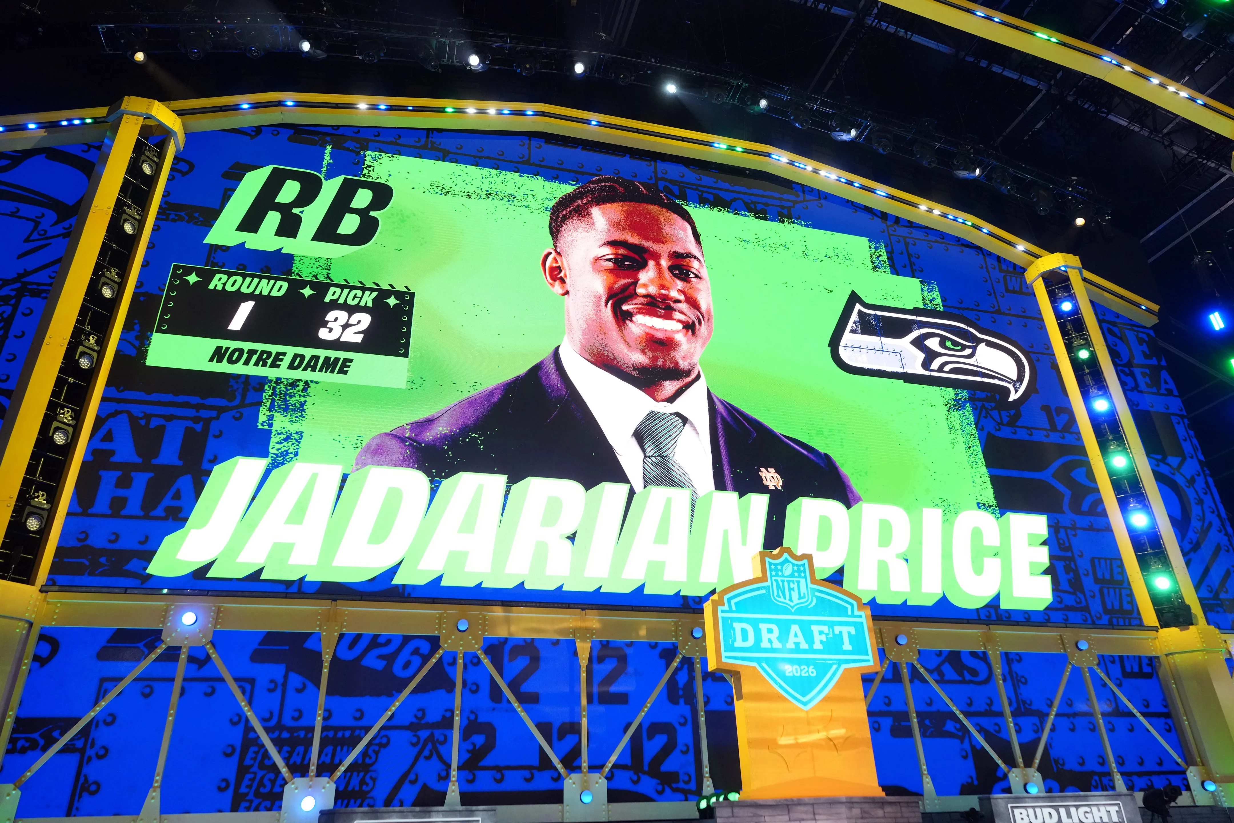 Seahawks Stay Put At No. 32 To Land Notre Dame RB Jadarian Price