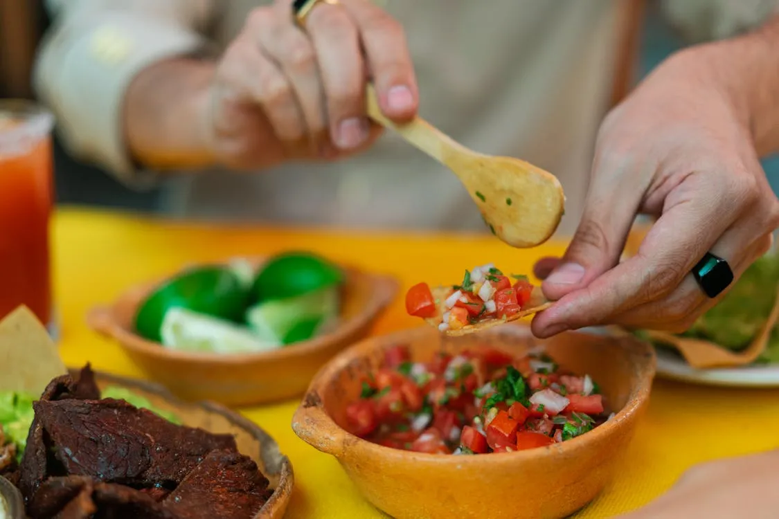 Los Muertos Crew on Pexels