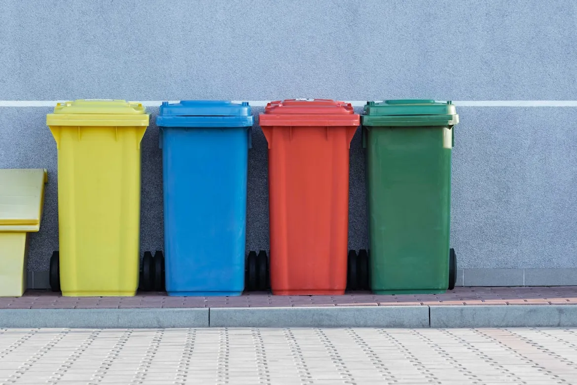 10 Home Storage Solutions Used Before Plastic Bins