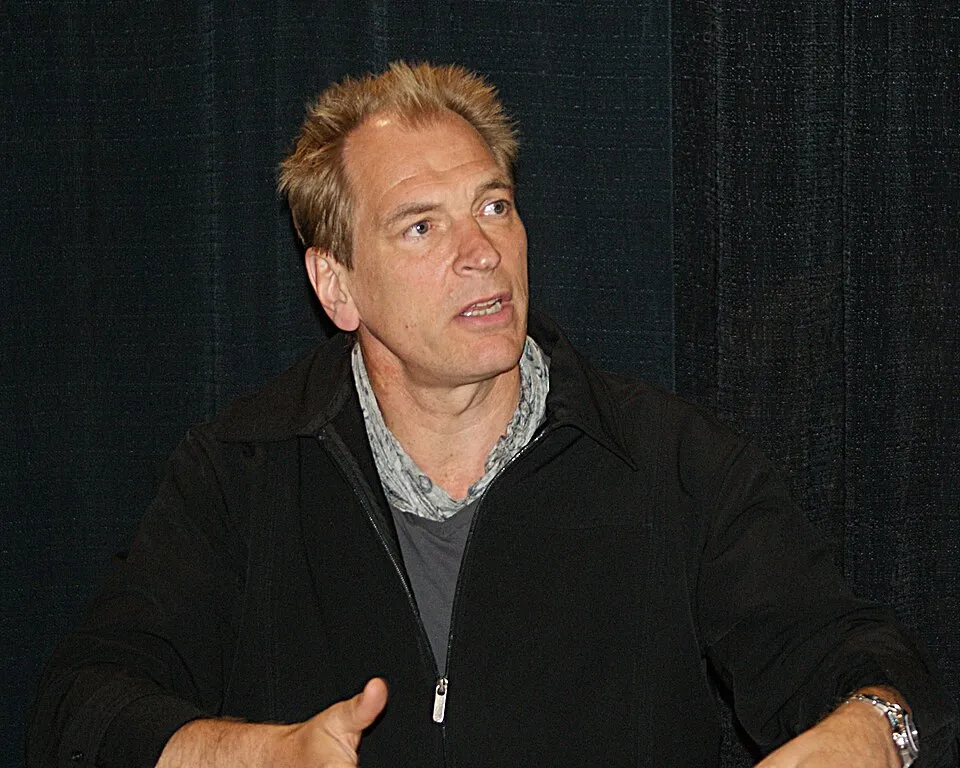 5of7 on Wikimedia Commons