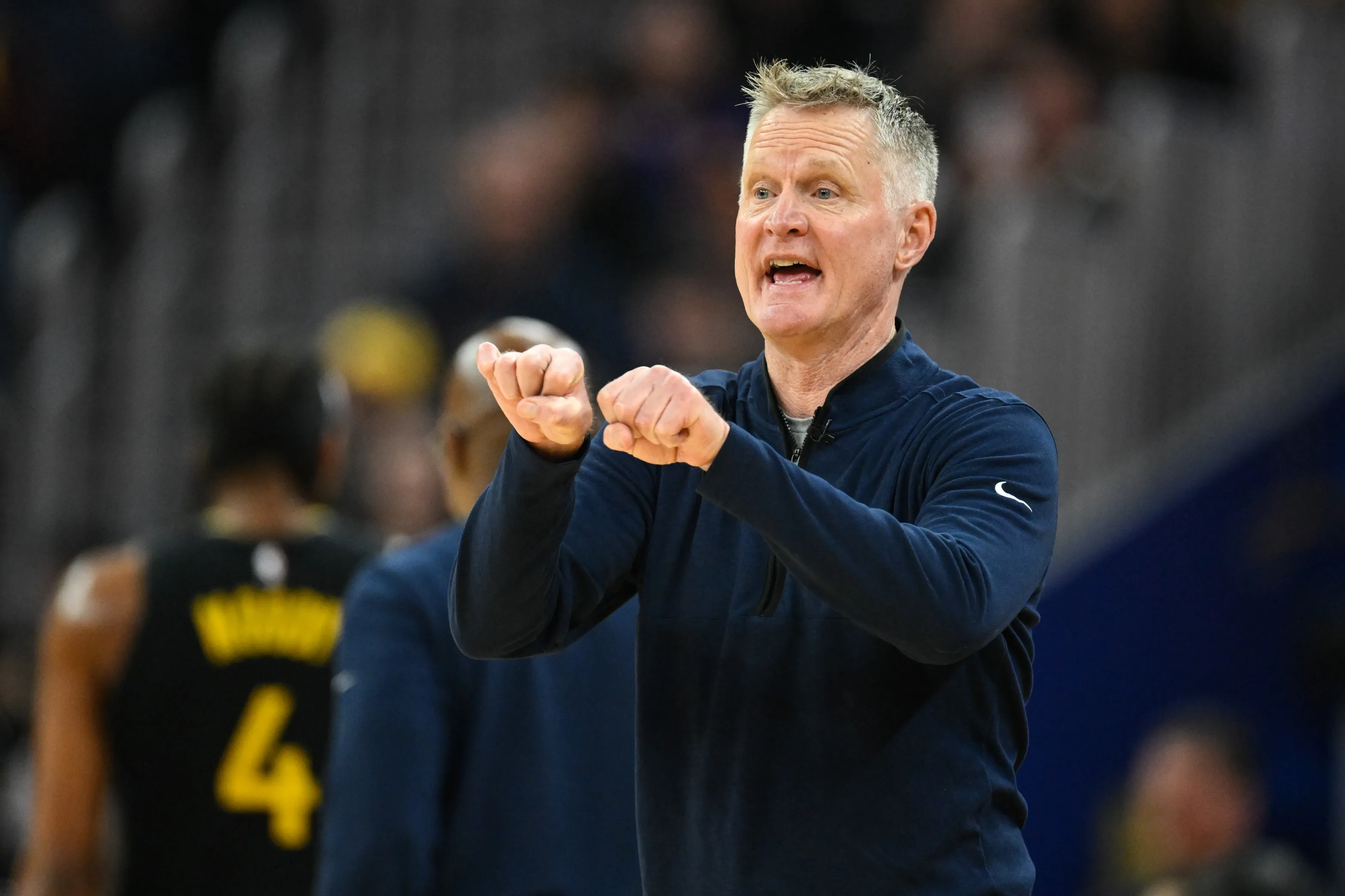 Warriors Eye Porzingis Return as Kerr Weighs Curry’s Status After Break