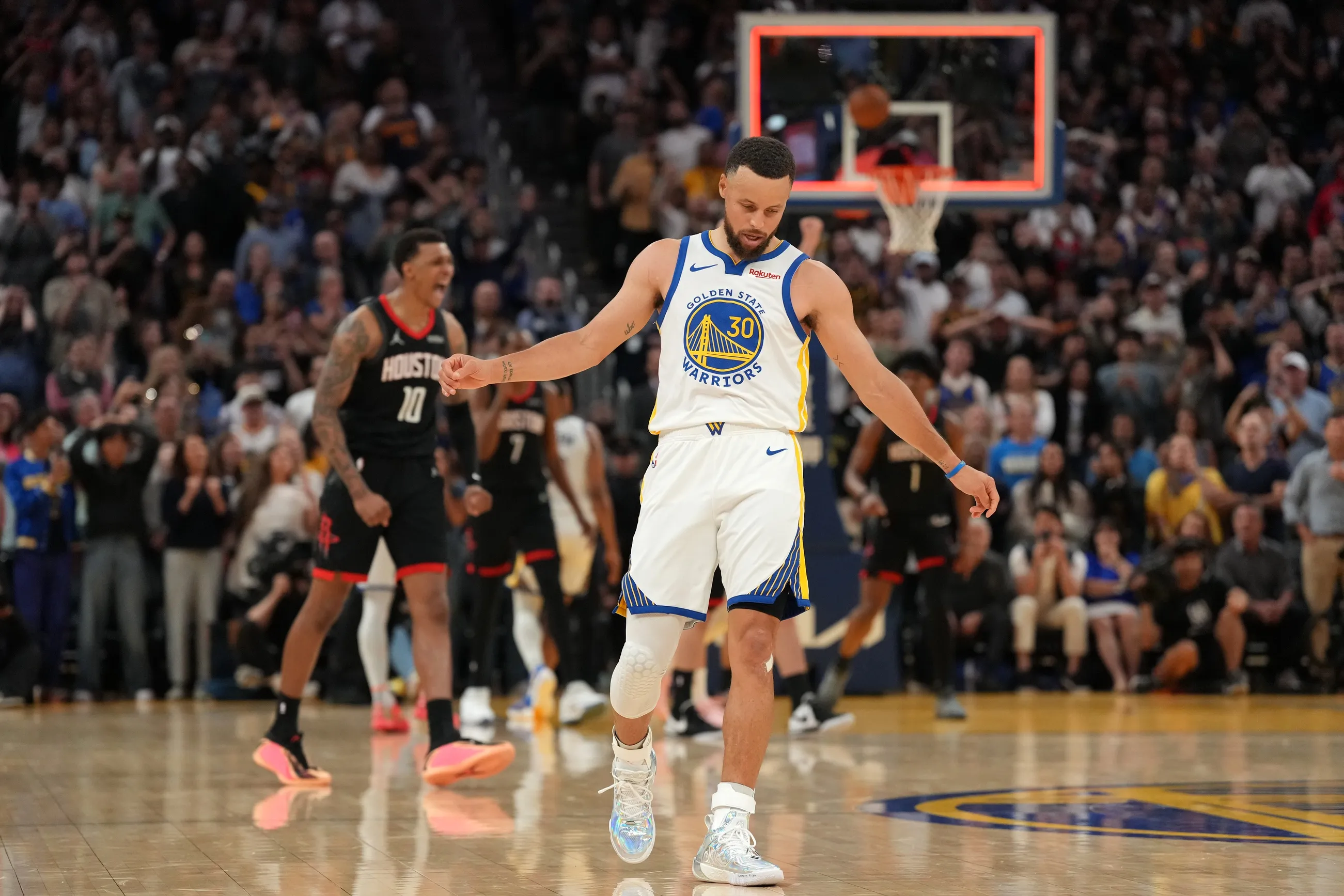Curry Returns in Form but Warriors Fall Short Against Rockets at Home