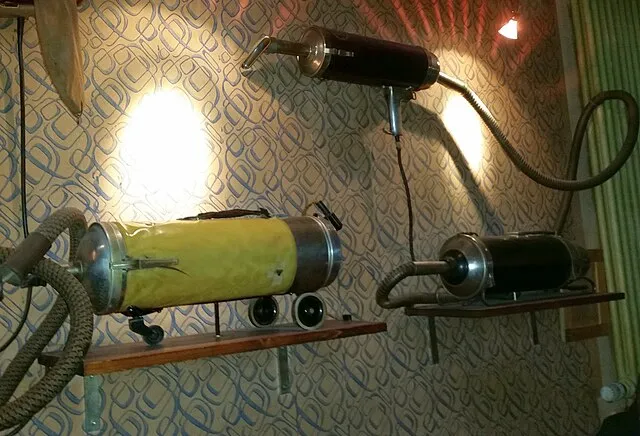 Derbrauni on Wikimedia Commons