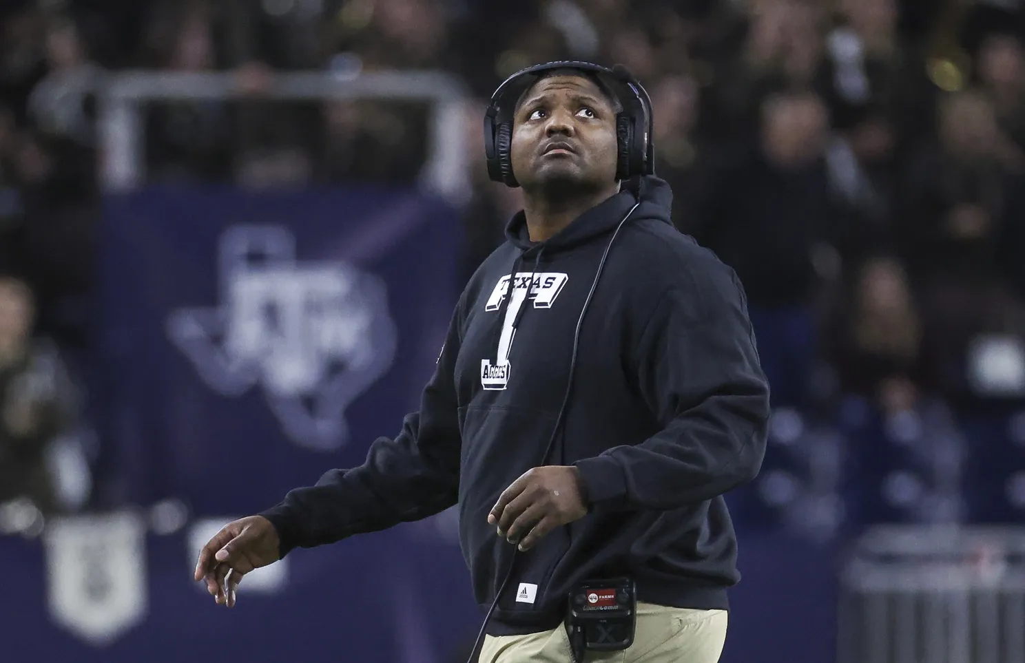 Lane Kiffin Targets Syracuse’s Elijah Robinson for LSU Defensive Coordinator Role