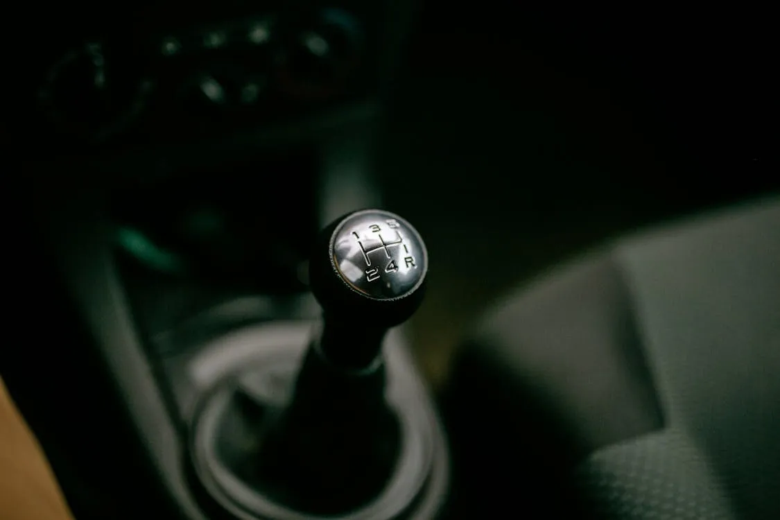 10 Car Gadgets from the Past That Were Actually Kind of Cool