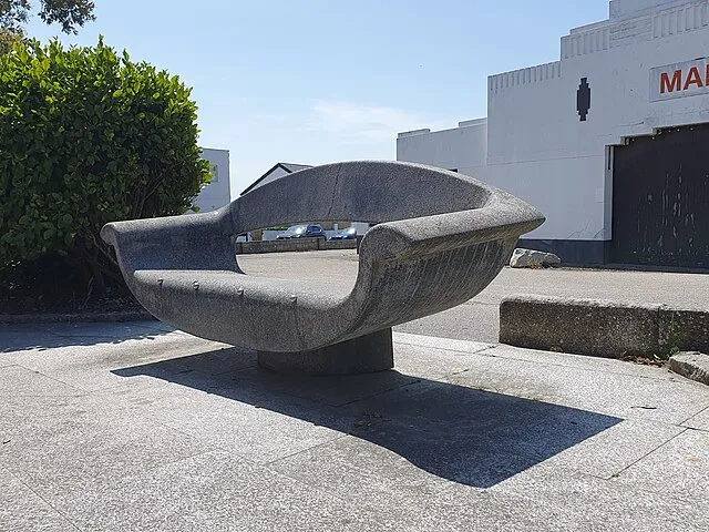  Mutney on Wikimedia Commons