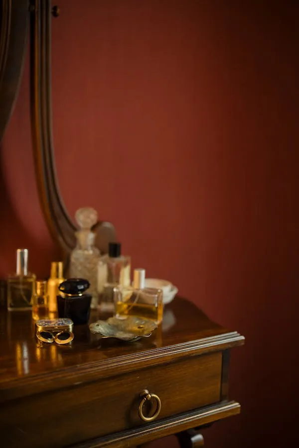 17 Perfumes and Colognes Everyone Wore in High School