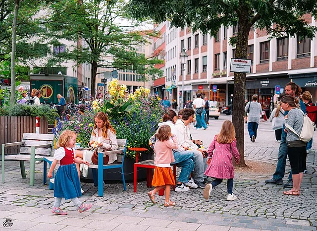 16 Things People Did Every Afternoon in the 1970s That Vanished