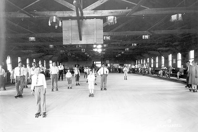 12 Places You Saw in Every Town in the 1960s That Vanished