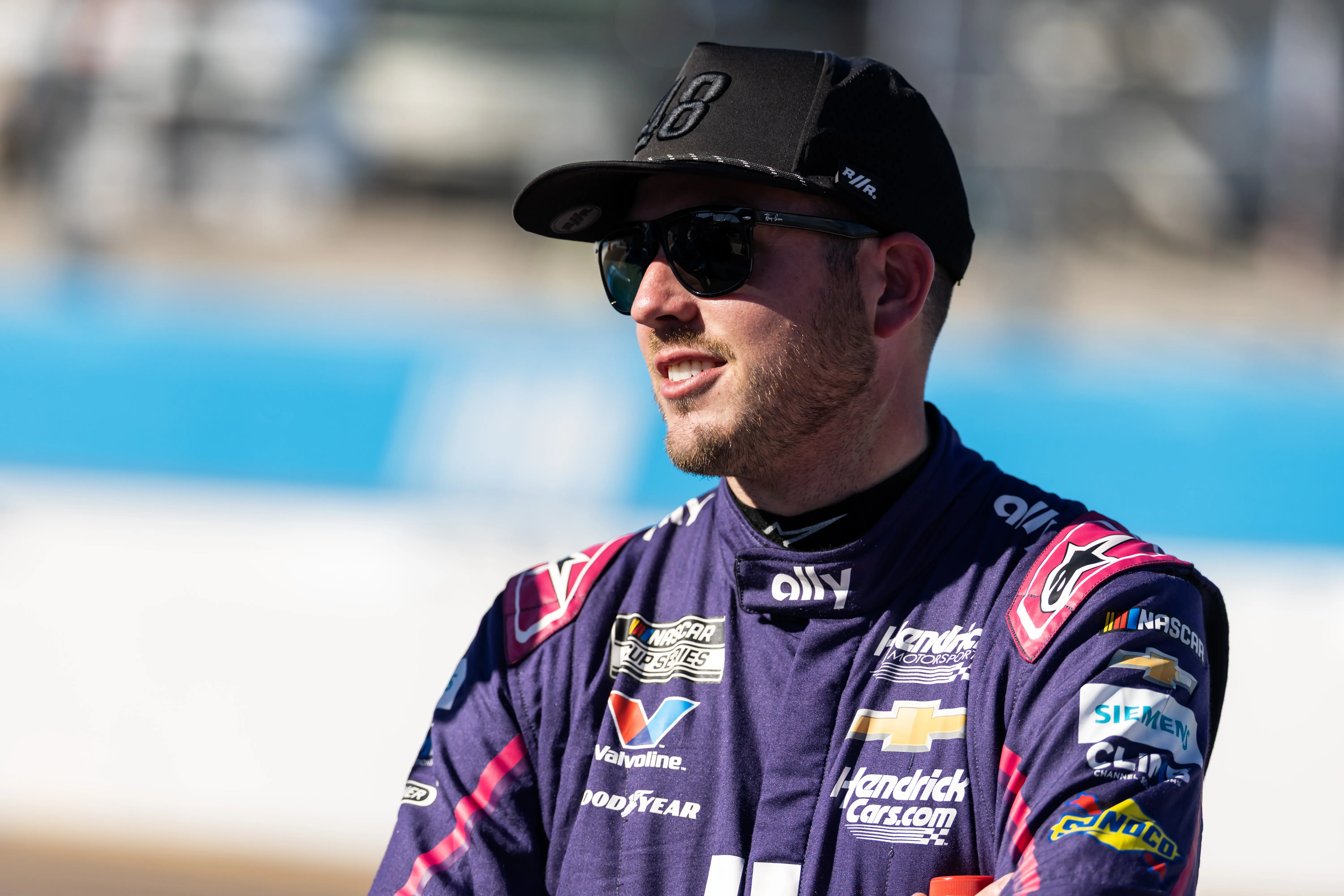 “Everything was fine until it wasn’t,” Alex Bowman opens up on vertigo scare and NASCAR return