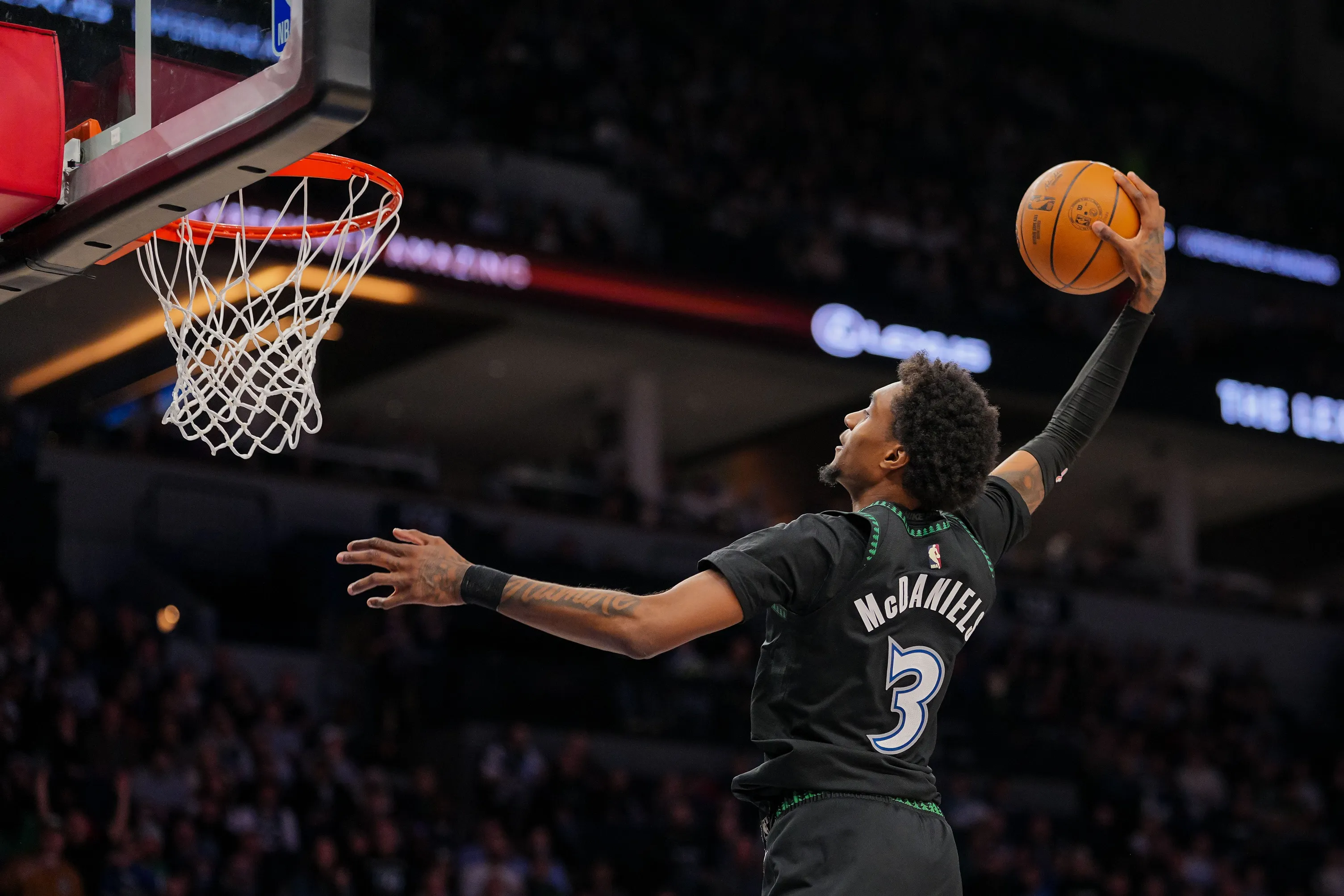 McDaniels’ Aerial Slam Ignites Timberwolves in Home Clash with Blazers