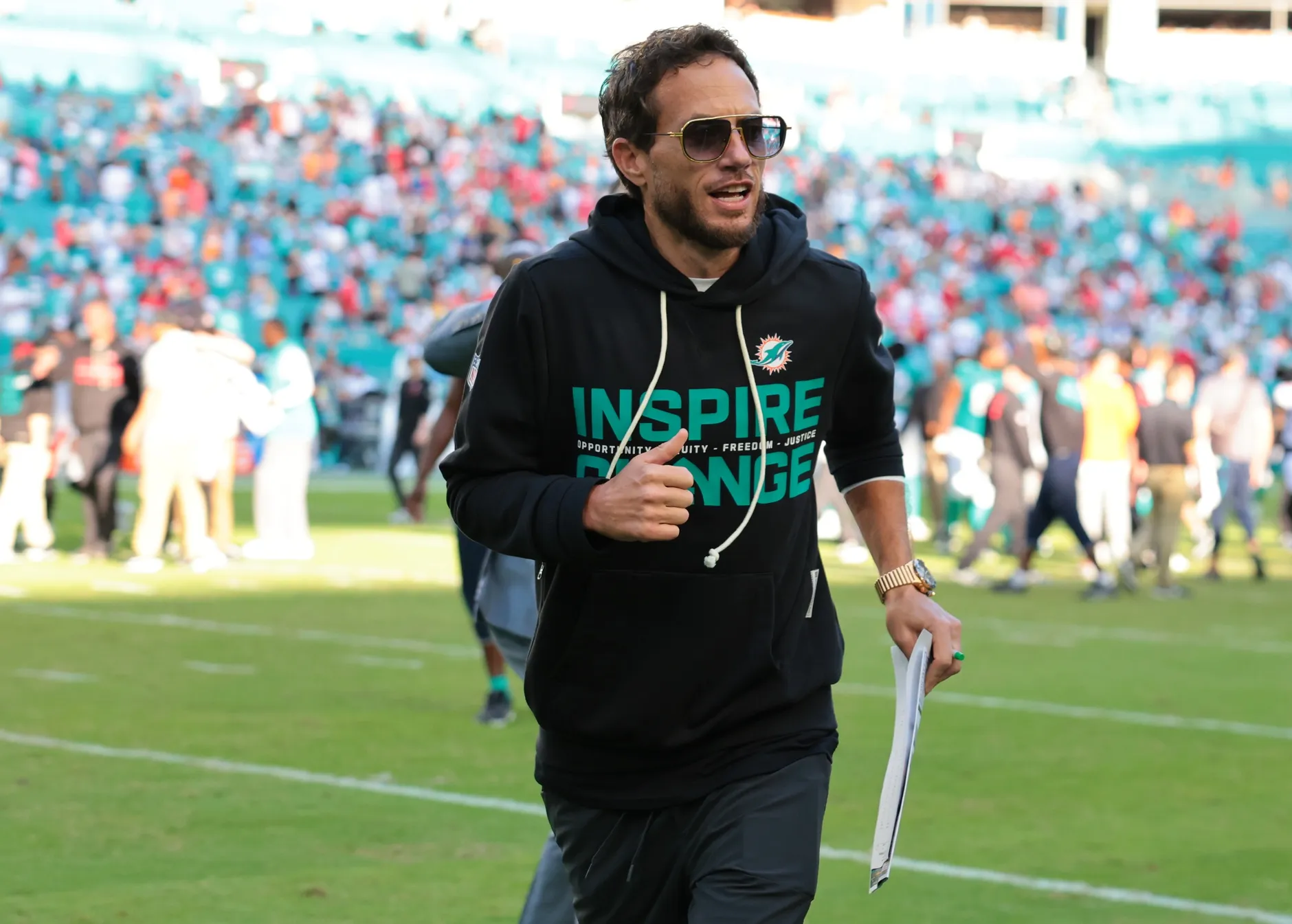 Chargers Set to Hire Mike McDaniel as Offensive Coordinator