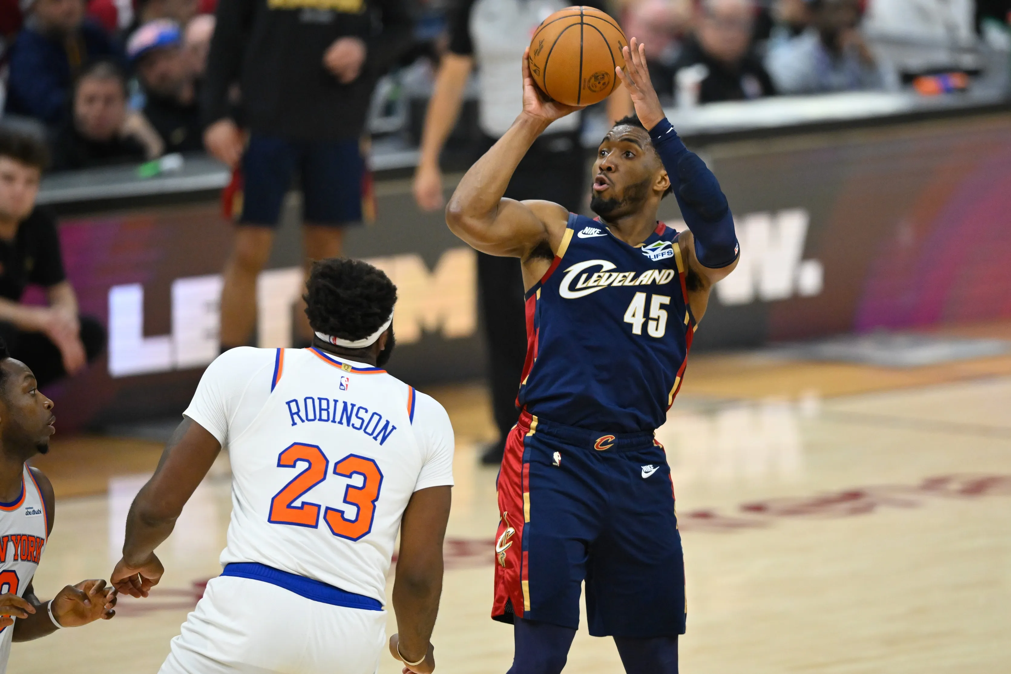 Donovan Mitchell Commits to Cavaliers With $273 Million Extension Amid Rumors