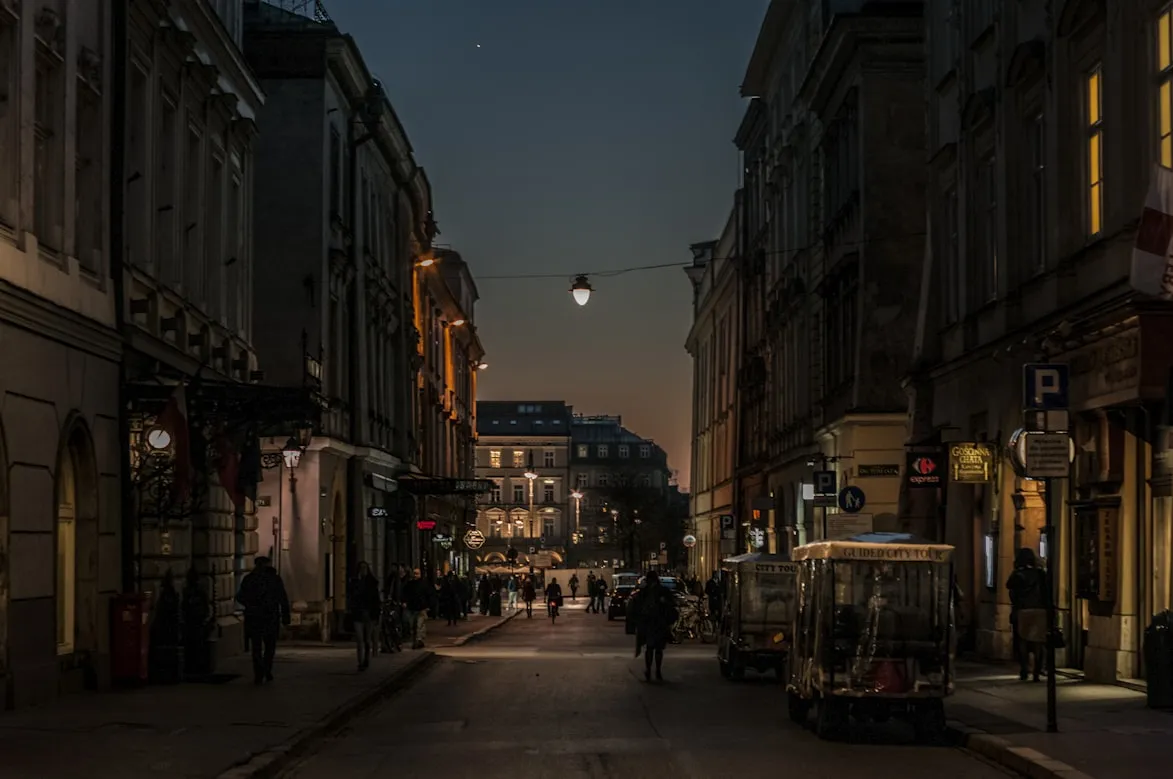 Janusz Maniak from Unsplash