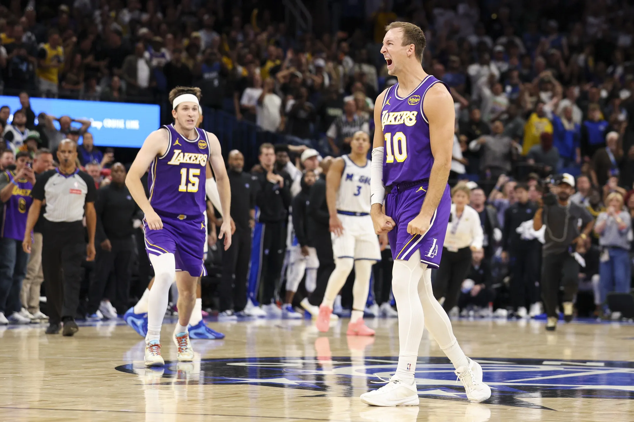 Kennard’s Buzzer-Beater Lifts Lakers Past Magic, Extends Winning Streak to Nine