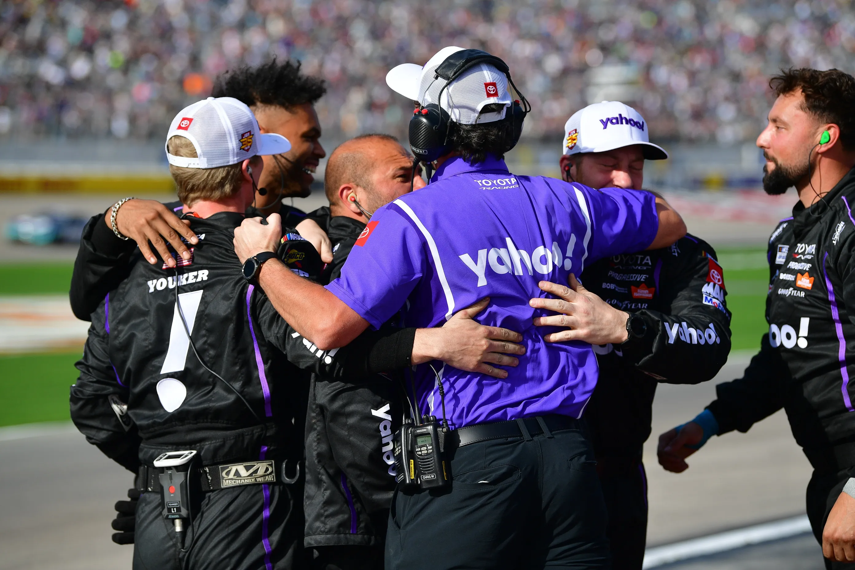 NASCAR Insider Gives Warning Signs to Chevrolet After Las Vegas Showing