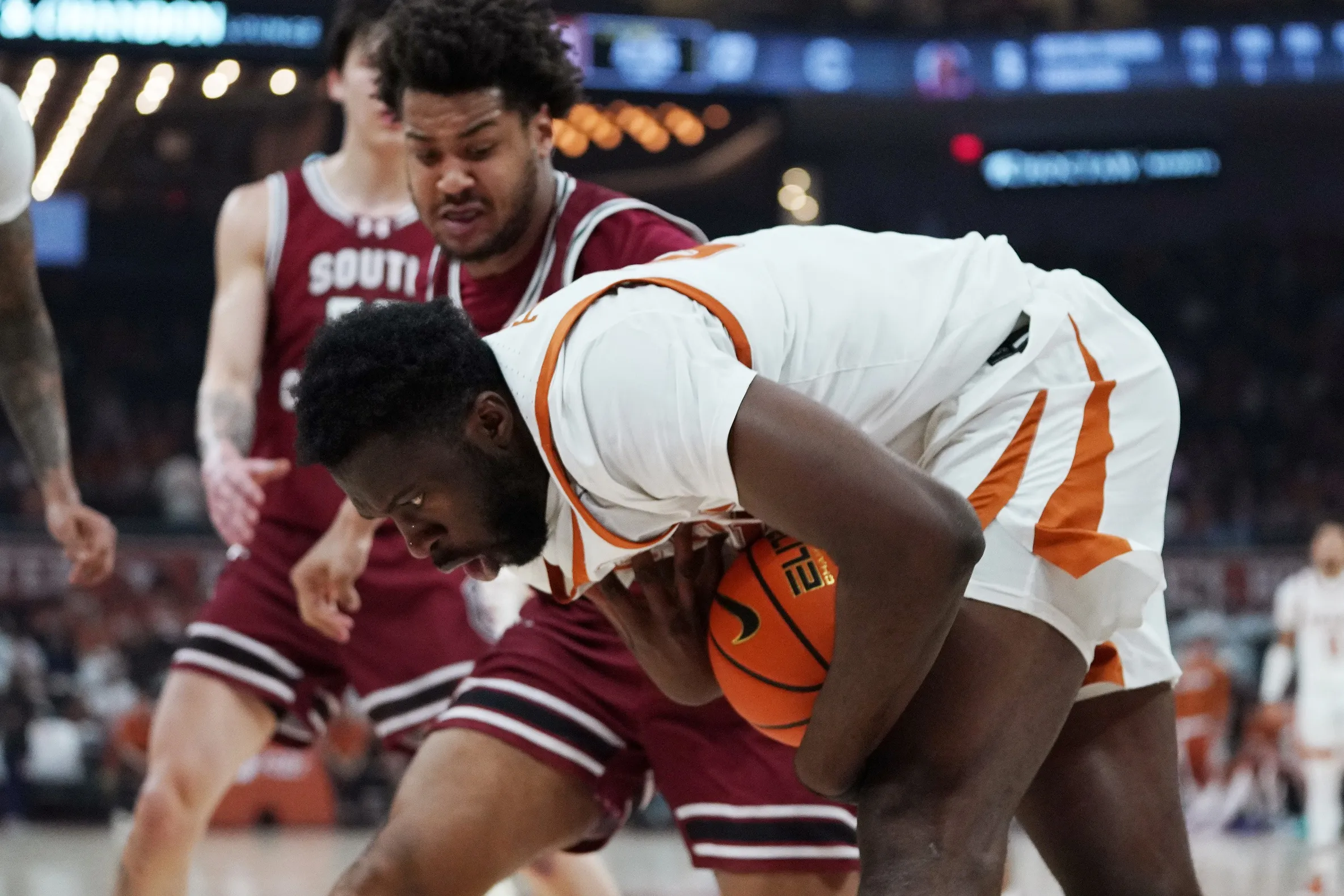 Texas Wins Without Lassina Traore, Maintains SEC Momentum