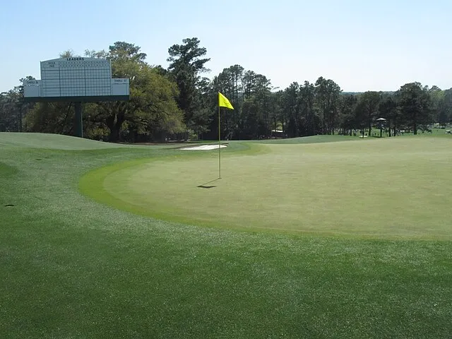 Dan Perry from Atlanta, USA on Wikimedia Commons