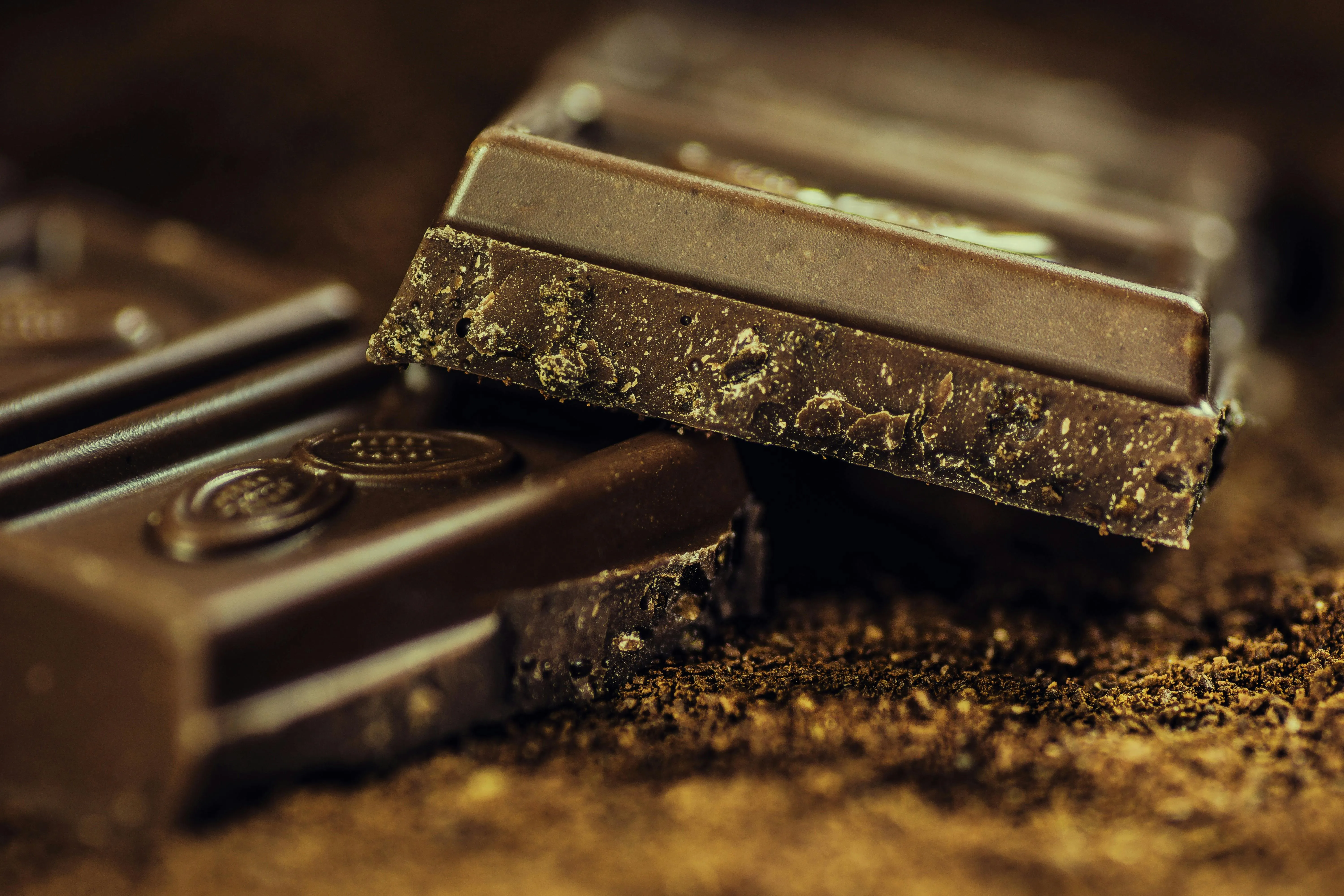 10 Candy Bars That Were Pulled Off Shelves Fast
