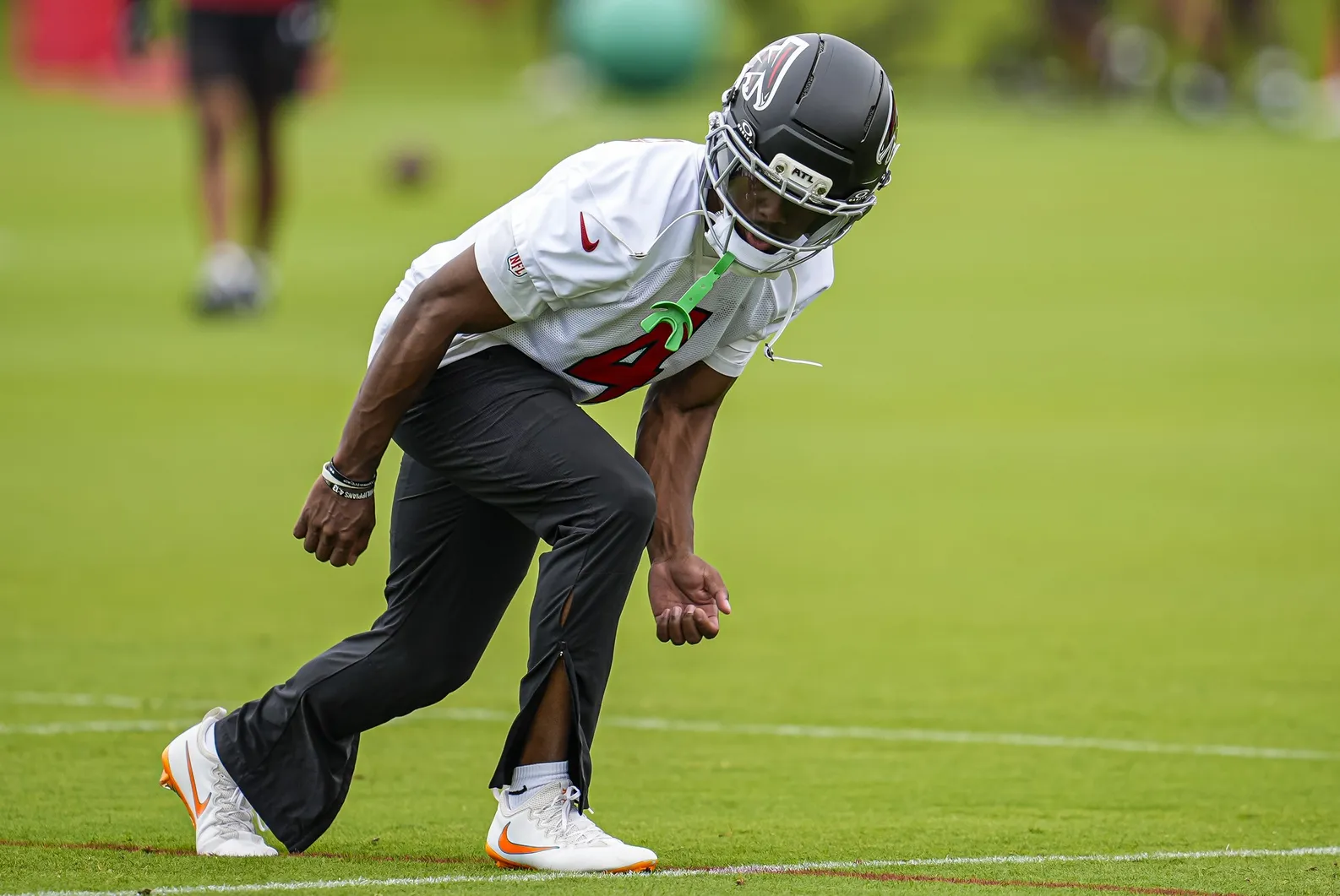 Jahan Dotson Sets Lofty Goals as Falcons Begin New Era Under Kevin Stefanski