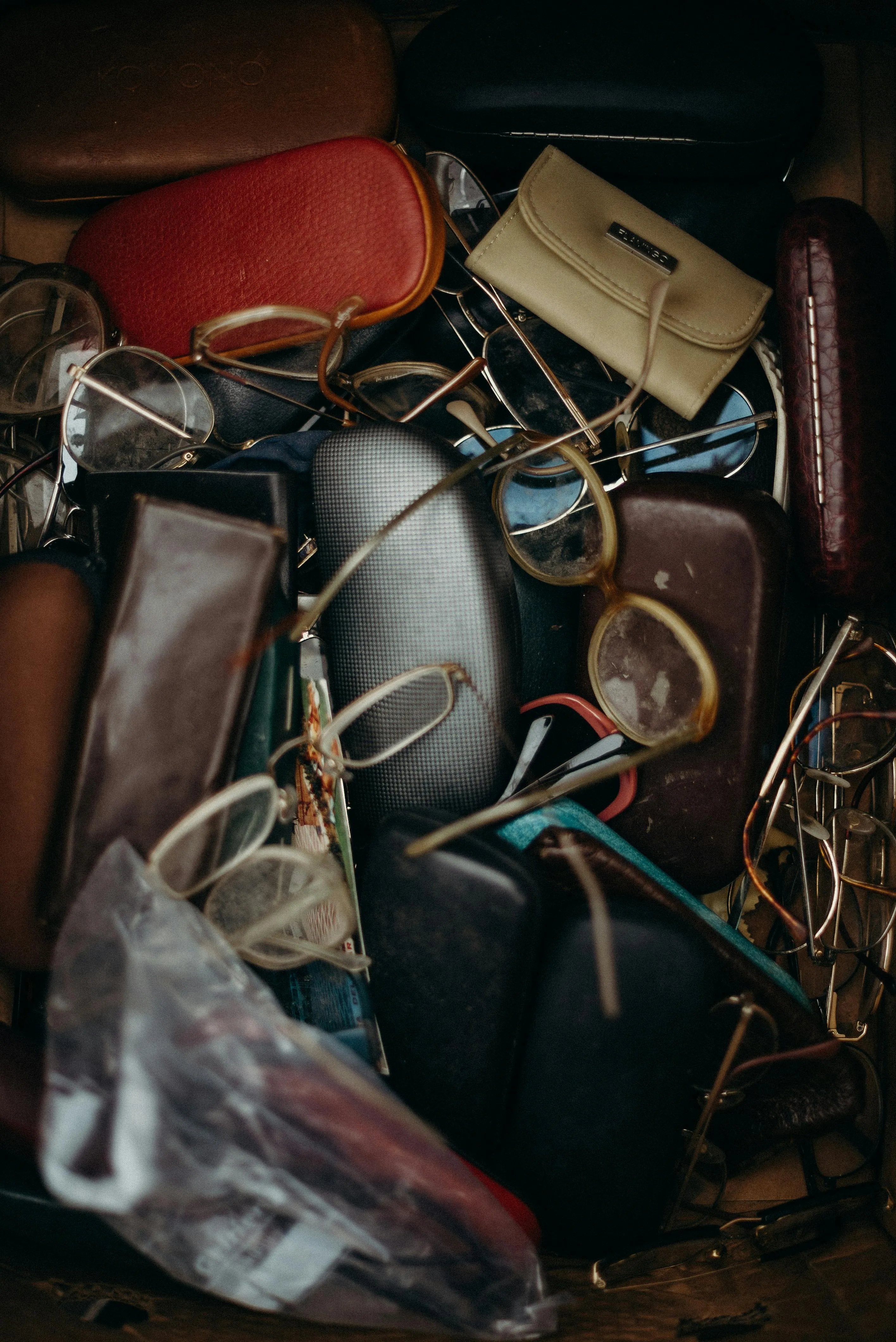 15 Odd Items That Were in Every Family's Junk Drawer
