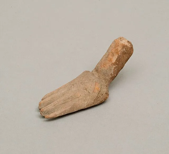 https://www.metmuseum.org/art/collection/search/568345 on Wikimedia Commons
