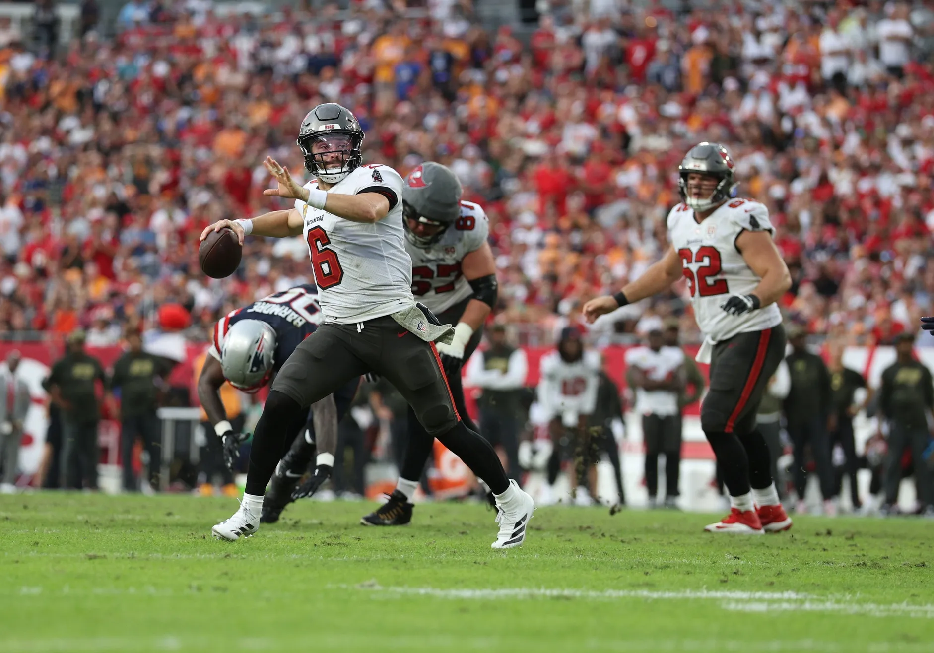 Baker Mayfield Jokes About Josh Allen’s Height Ahead of Buccaneers-Bills Showdown